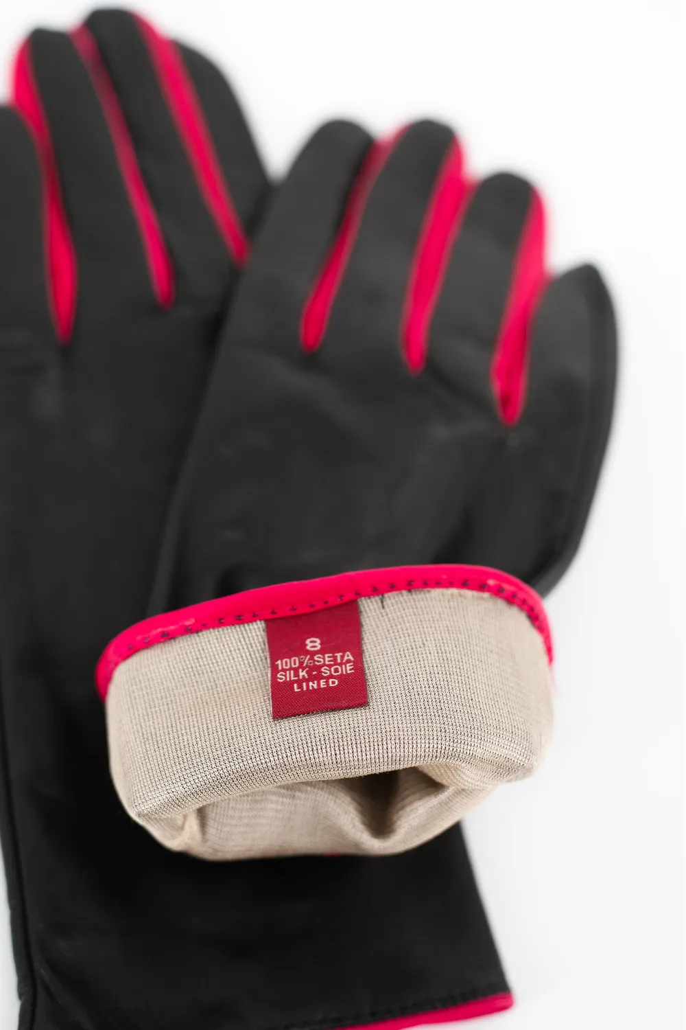 Black/Fuschia Dipped Lamb Gloves, Cesare Nori - GLOVES 67/21 Black/Fuschia | Caridei