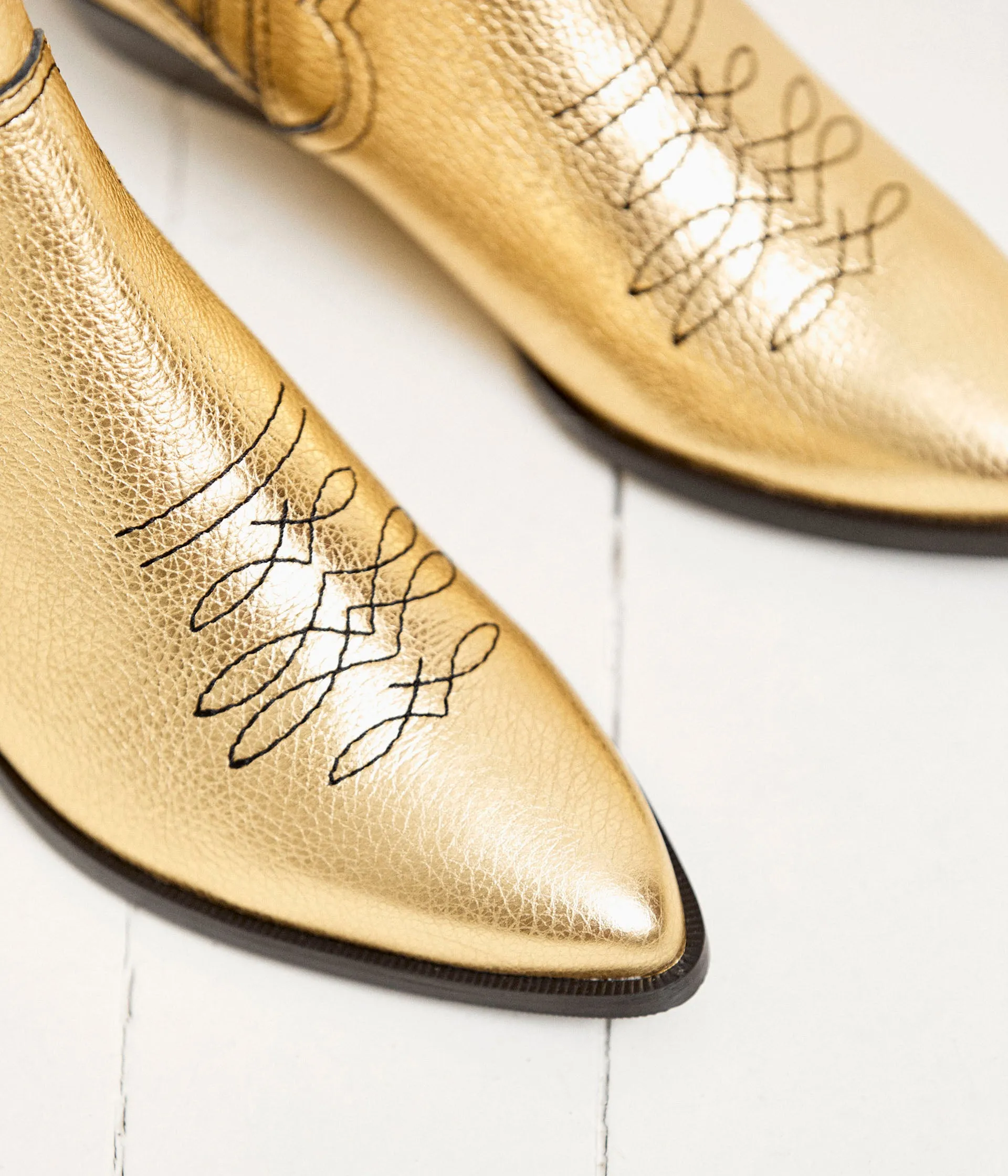 Flat ankle boots - Willa.